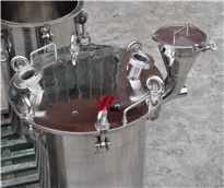 <b>不銹鋼壓力桶廠家供應(yīng)，說明書在這里</b>