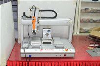 <b>手持式鎖螺絲機(jī),11年螺絲機(jī)研發(fā)生產(chǎn)經(jīng)驗(yàn)</b>